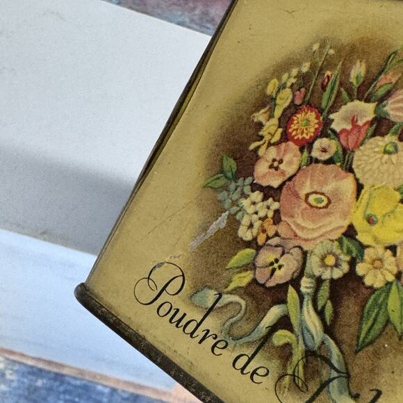 Vintage 1940’s Lander Poudre De Toilette Powder Tin Empty Courting Scene Floral - Picture 7 of 10